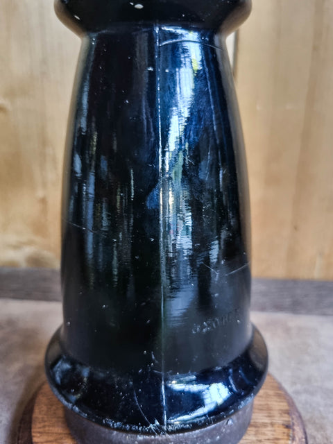 Lampe isolateurs foncés