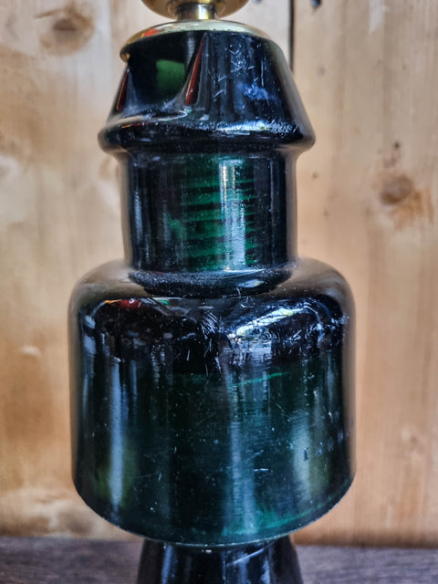 Lampe isolateurs foncés